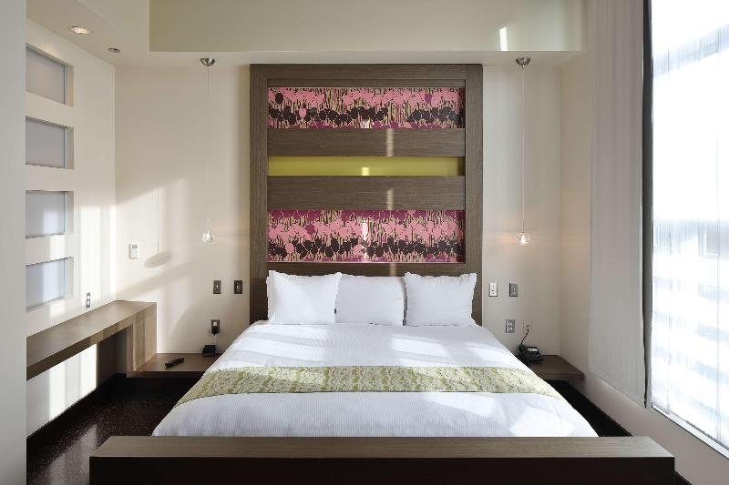 Стандартный Номер Кровать Кинг, Tulyp, Tapestry Collection By Hilton