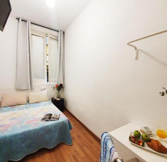 اتاق استاندارد یک نفره, Hostal Alicante