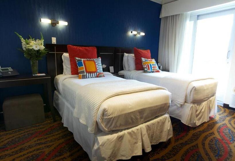 اتاق پریمیوم با بالکن, Nesva Hotel   New York City Vista