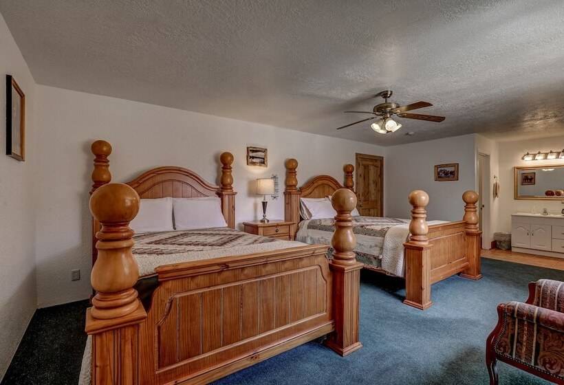 Номер Deluxe, The Snuggle Inn