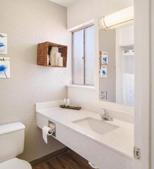 带2个双人床的标准工作室, Carlsbad Inn , New Mexico