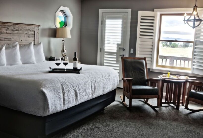 스위트, Purple Orchid Resort & Spa