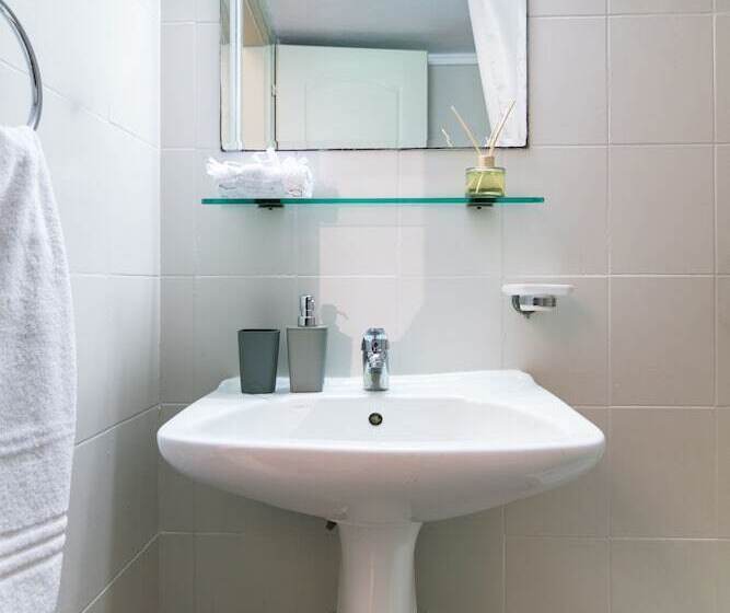 Стандартный Номер Нижний Этаж, Samel Hotel