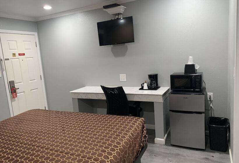Номер Стандарт, Colusa Motel