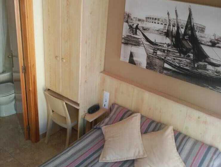اتاق استاندارد یک نفره, Nou Casablanca
