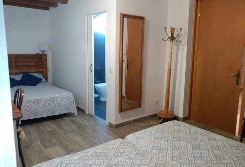 اتاق استاندارد چهار تخته, Nou Casablanca
