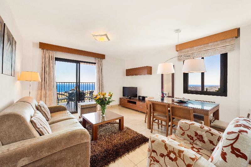 테라스가 있는 2 베드룸 아파트, Macdonald La Ermita Resort