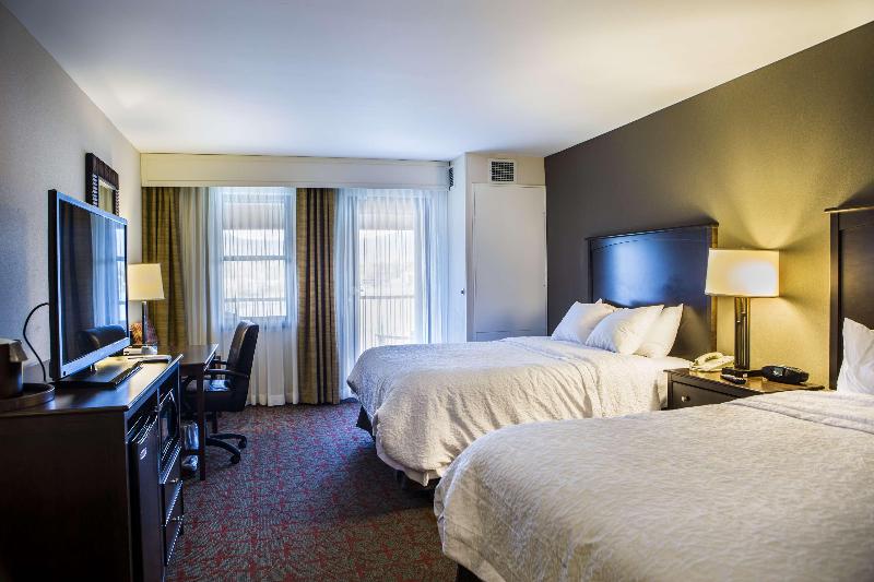 Номер Стандарт Вид на Озеро, Hampton Inn & Suites Lake Placid