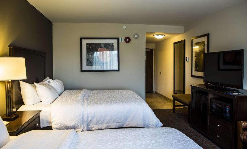Номер Стандарт с Балконом, Hampton Inn & Suites Lake Placid