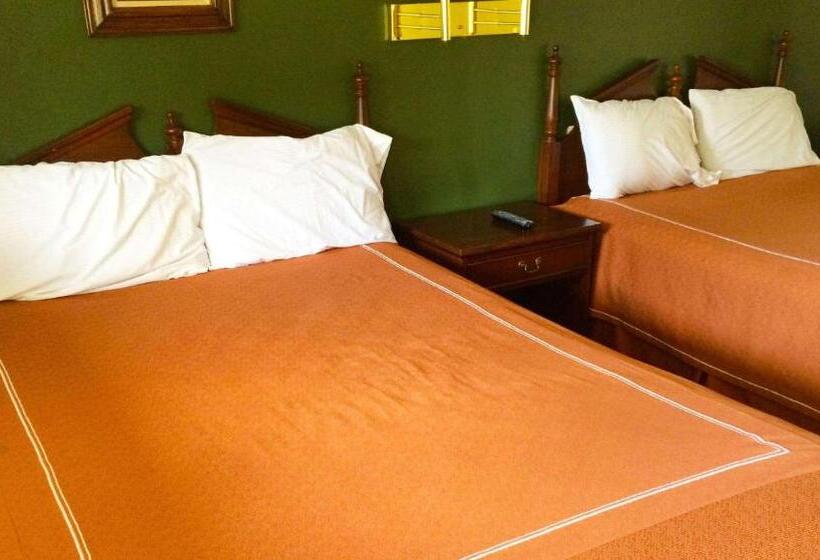 Номер Стандарт 2 Двуспальные Кровати, Motel Forrest Rockville