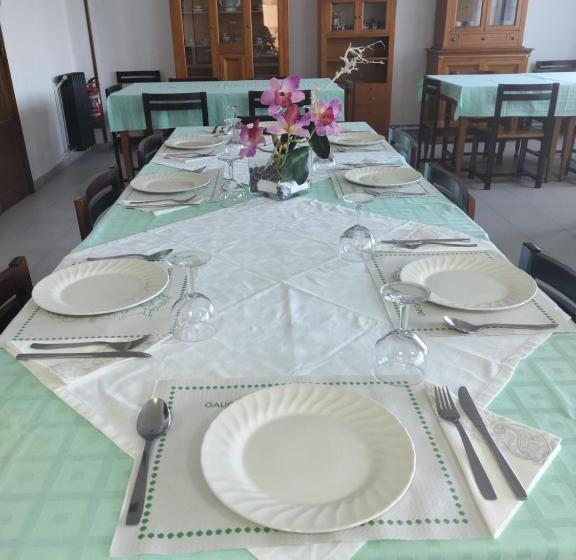 Номер Стандарт, Hostal San Cristobal   Pontedeume