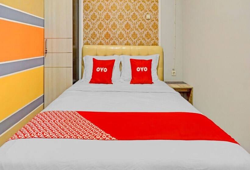 디럭스 룸, Oyo 90793 Btc Guest House Syariah