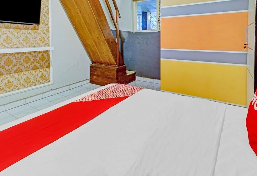 디럭스 룸, Oyo 90793 Btc Guest House Syariah