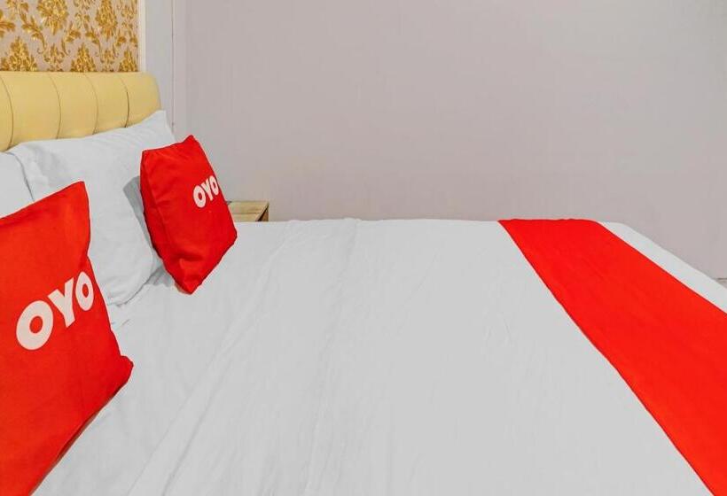 디럭스 룸, Oyo 90793 Btc Guest House Syariah