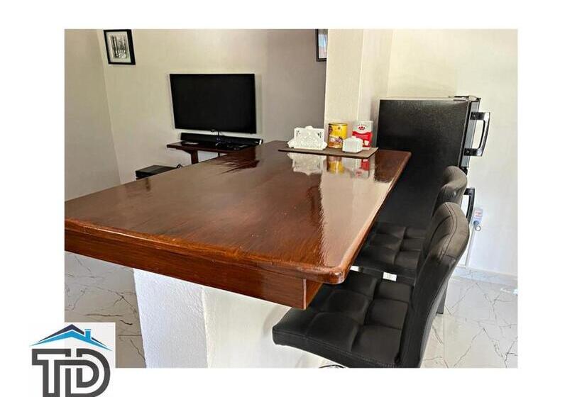 بانگلوی استاندارد, Td Guest House 5 Lite