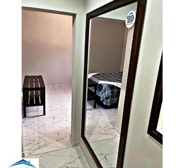 بانگلوی استاندارد, Td Guest House 5 Lite