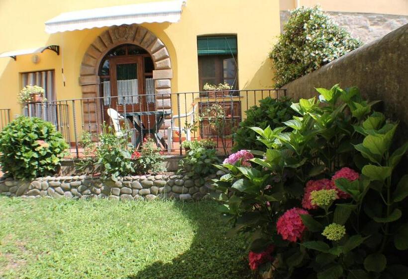 آپارتمان 1 خوابه با بالکن, B&b Villa Pardi Lucca