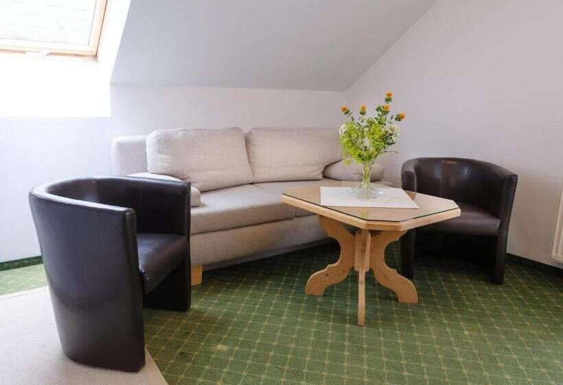 Апартаменты 2 Спальни, Familienhotel Herbst