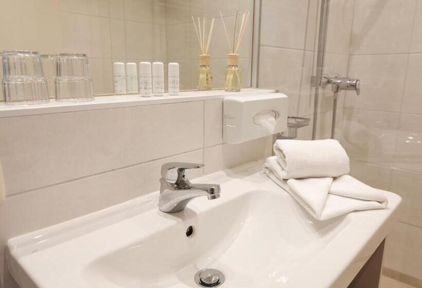 Апартаменты 2 Спальни, Familienhotel Herbst