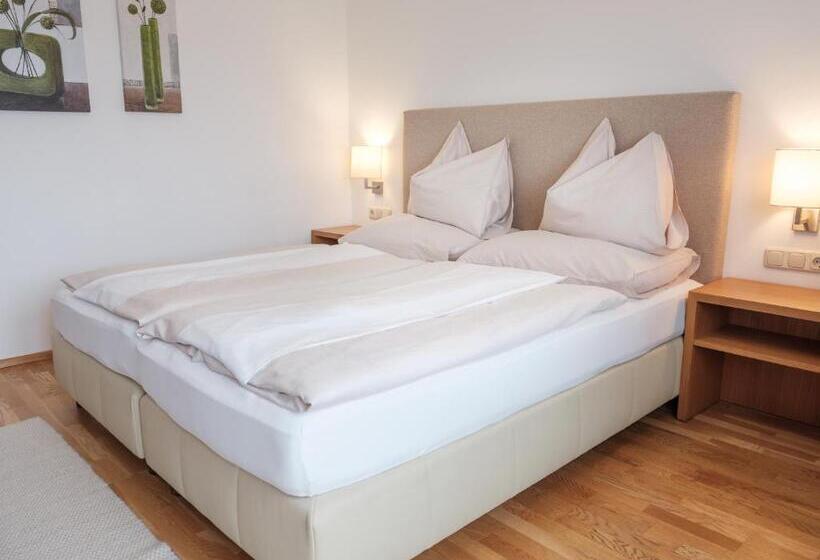 Апартаменты 2 Спальни, Familienhotel Herbst
