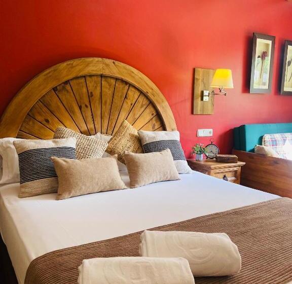 Habitación Triple Premium, Gran Chalet Hotel & Petit Spa