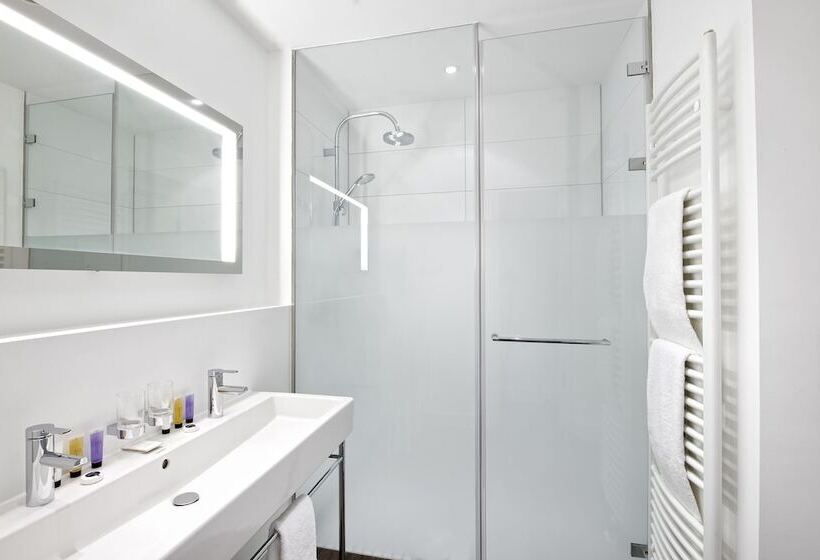 Люкс, Innside By Meliá Dusseldorf Hafen
