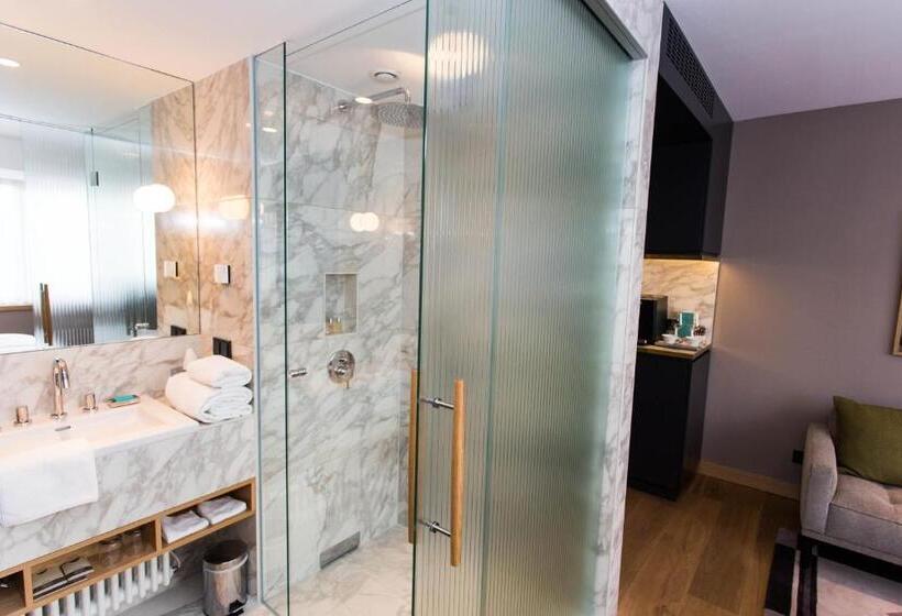 高级大房间, The Guesthouse Vienna