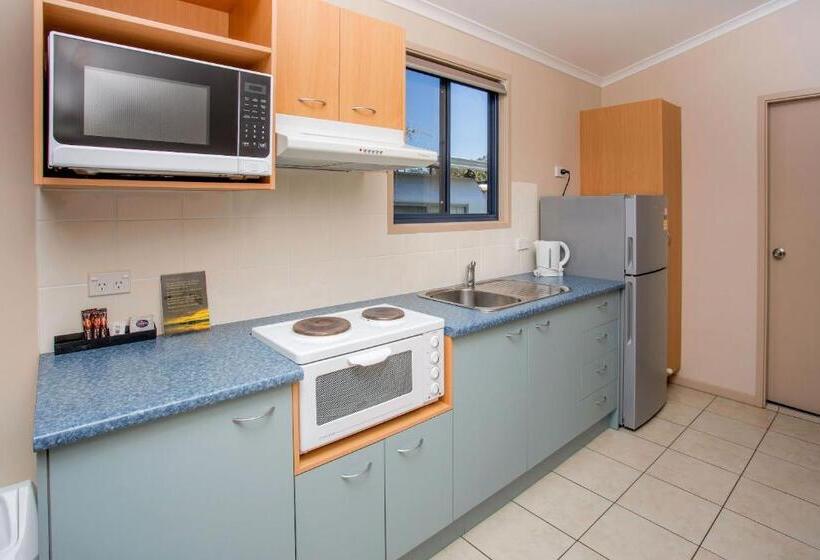带2个卧室的标准洋房, Lakeside Forster Holiday Park And Village