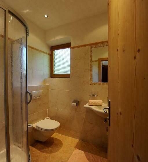 Quarto Estandar Individual, Vizensn Living