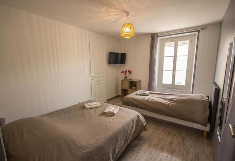 Номер Стандарт Трехместный, Les Chambres Touristique Juléa