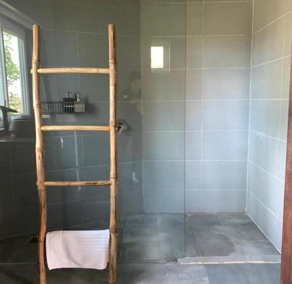 اتاق استاندارد با تخت بزرگ, Sumeru