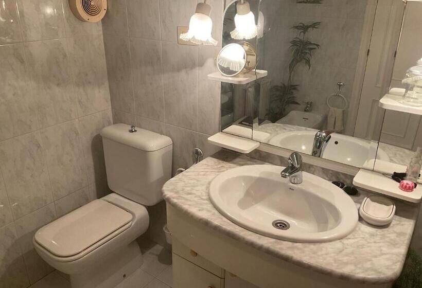 디럭스 룸, Residencia Universidad