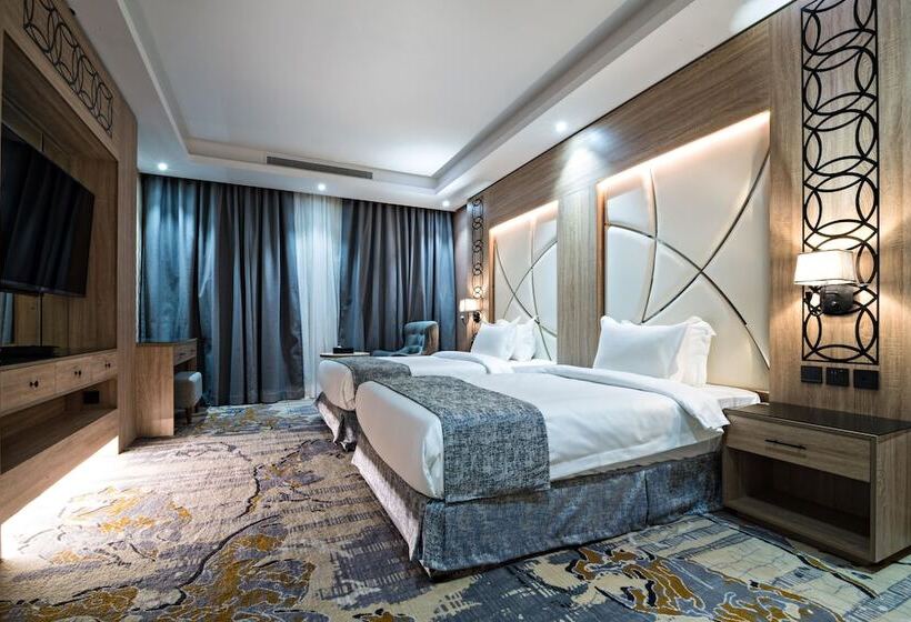 Family Suite, Mirnian