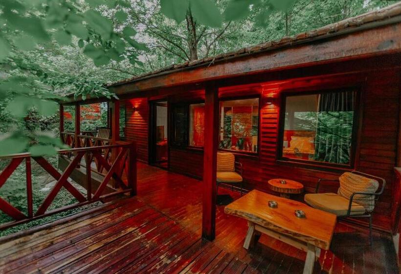 کلبه ییلاقی سوپریور یک خوابه, The Canyon Kartepe And Restoran