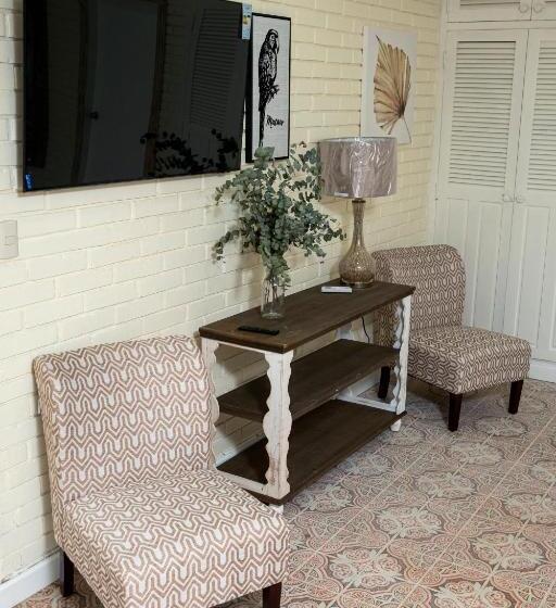 سوئیت با تخت بزرگ, Angeli Gardens Boutique