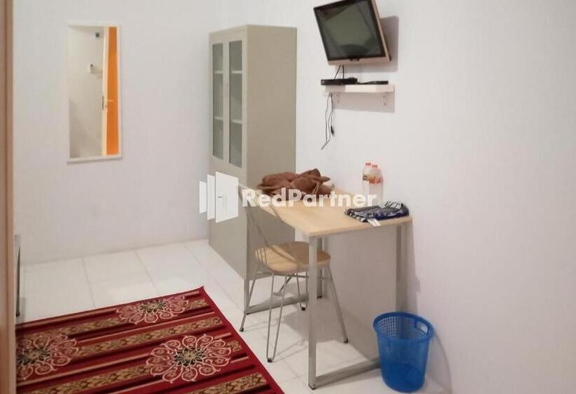 Номер Economy, Pasifik Hotel Sabang Mitra Reddoorz