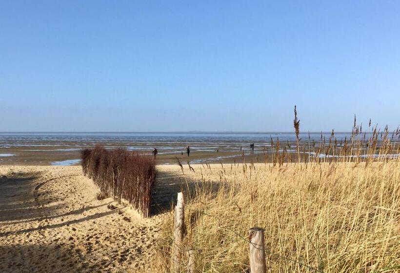 اتاق اکونومی, Hausamhafen Bremerhaven Geestland