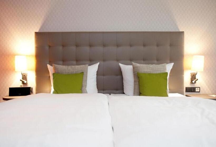 Номер Superior, Steigenberger Parkhotel Braunschweig