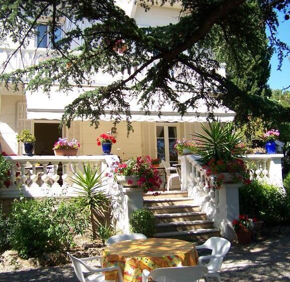Номер Стандарт, Le Thimothée : Hôtel & Studios