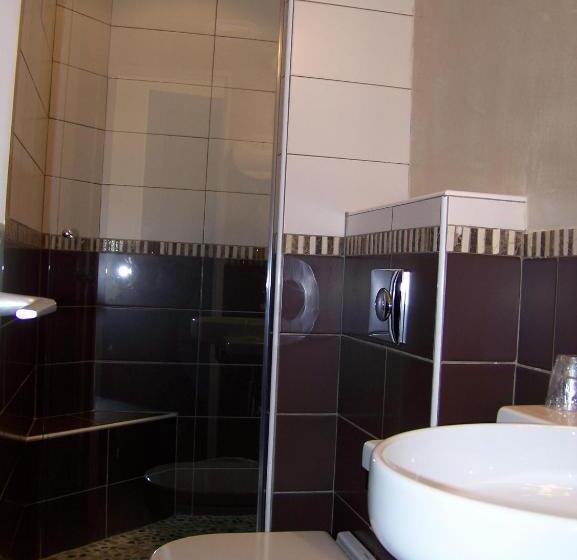 اتاق سوپریور با بالکن, Le Thimothée : Hôtel & Studios