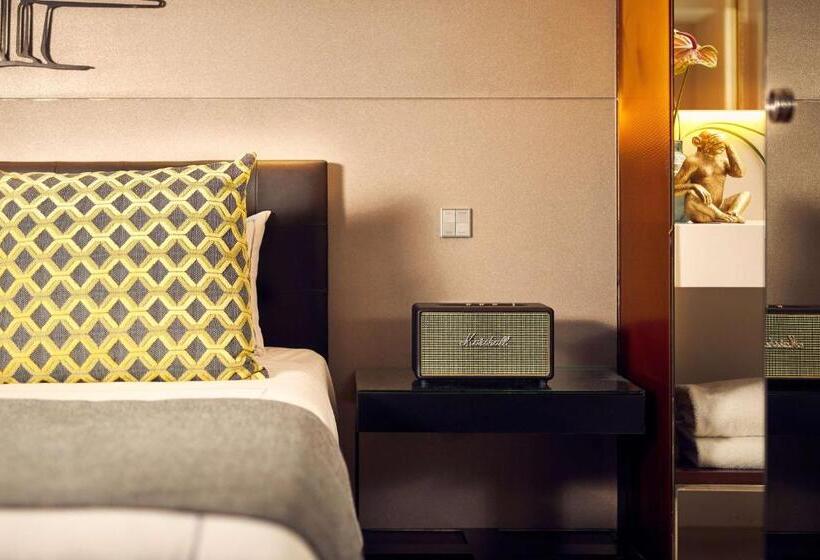 Standard Room with Views, Art Otel Amsterdam, Powered By Radisson Hotels