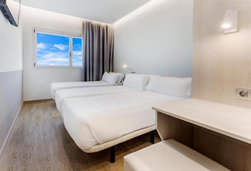اتاق استاندارد سه نفره, B&b Hotel Barcelona Viladecans