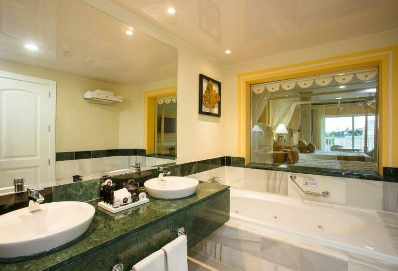 سوییت جونیور با چشم‌انداز دریا, Bahia Principe Luxury Bouganville - Adults Only - All Inclusive