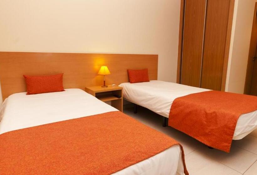 Escritório Estándar, Studio 17 by Atlantichotels, AL