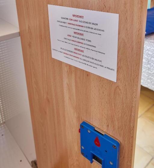 共用房间的床, Albergue Seminario Menor   Hostel