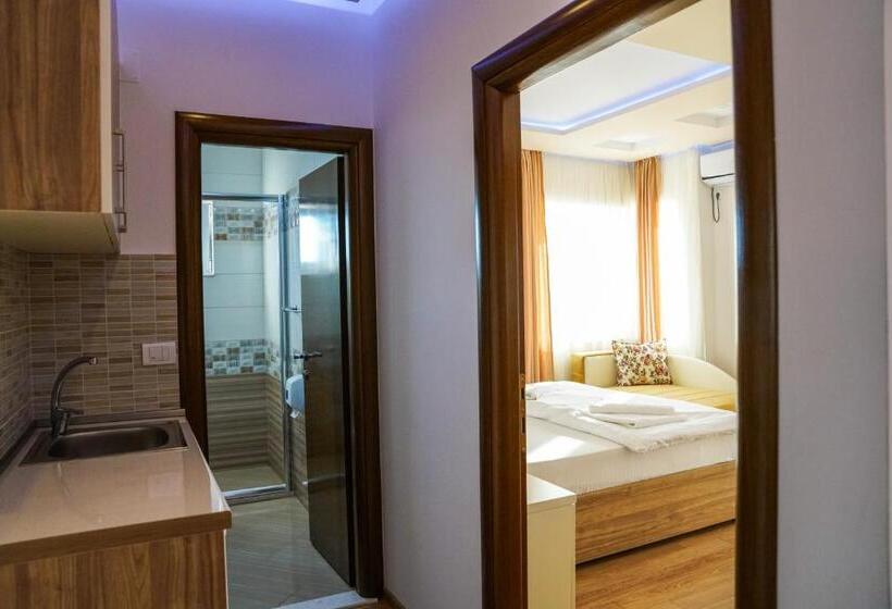 آپارتمان 1 خوابه با چشم‌انداز استخر, Apart Hotel Llolla
