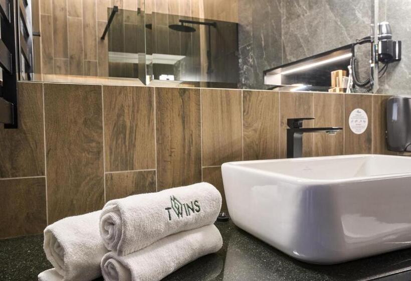 주니어 스위트, Twins Hotel & Spa