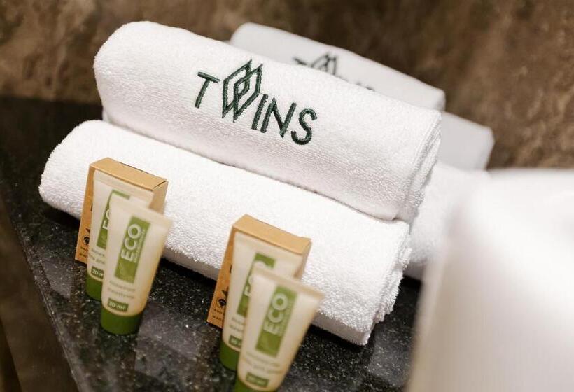 듀플렉스 스위트, Twins Hotel & Spa
