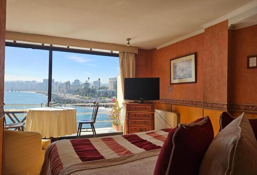 Standard Room Sea View, Restaurant Capducal