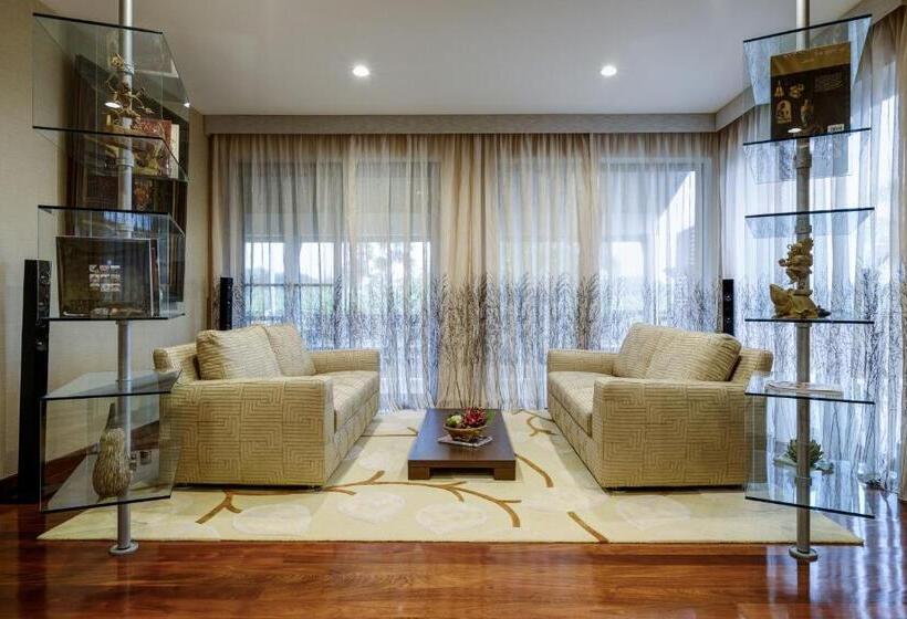 سوئیت رویال, Baan Souchada Resort & Spa